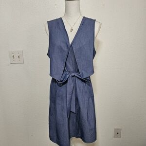 BCBGMAXAZRIA wrap style dress with pockets size medium